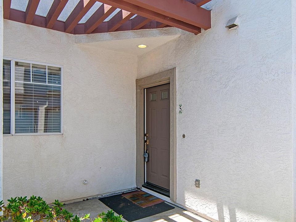 1st image of 10944 Ivy Hill Dr