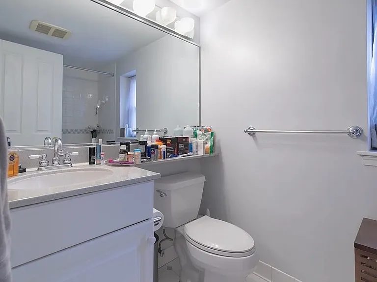 10 Charlesgate E #404 — Photo 11