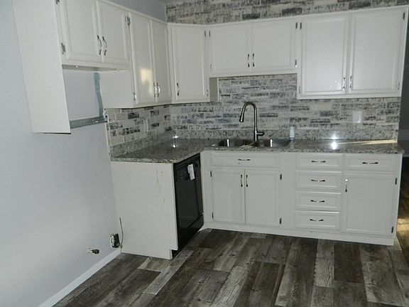 4th image of 106 Nedra Dr