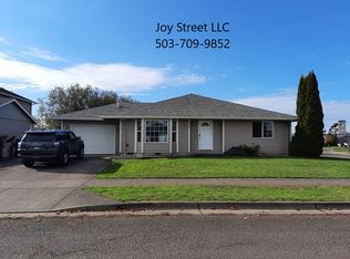 1052 S 10th St, Lebanon, OR 97355