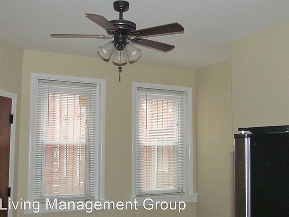 4th image of 319 S 13th St #192F