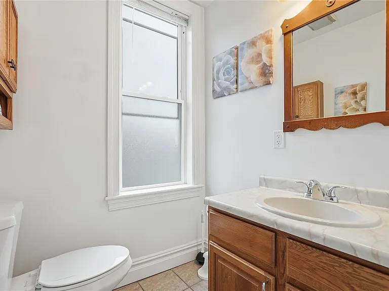116 S 17th St #2 — Photo 10