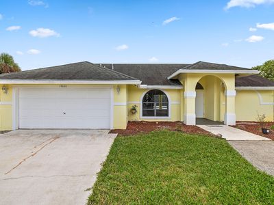 19606 Black Falcon Road, Loxahatchee, FL, 33470