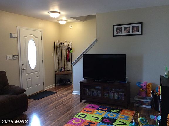 3rd image of 54 Red Bird Ln