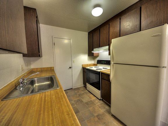 5th image of 4571 Lafayette St APT 13