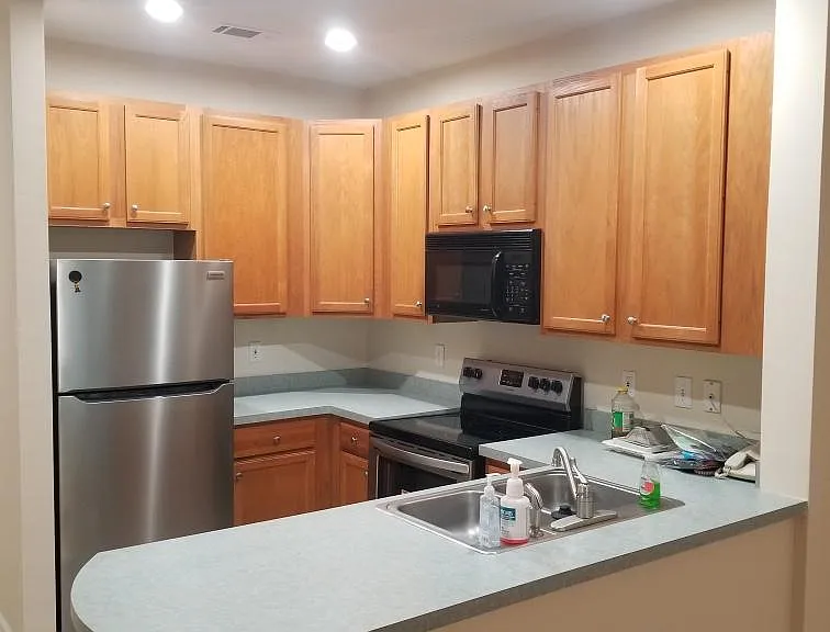 4542 Girvan Dr #B — Photo 6