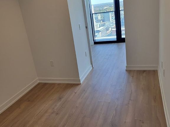 5th image of 30 Francis St S #3004