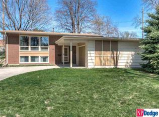 9658 Corby St, Omaha, NE 68134