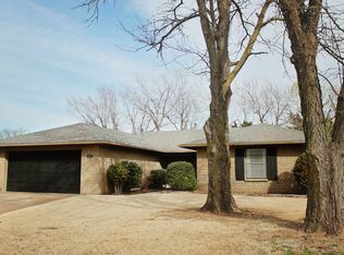 2037 Buggy Whip Ln, Enid, OK 73703