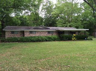 5477 Robinson Rd, Jackson, MS 39204