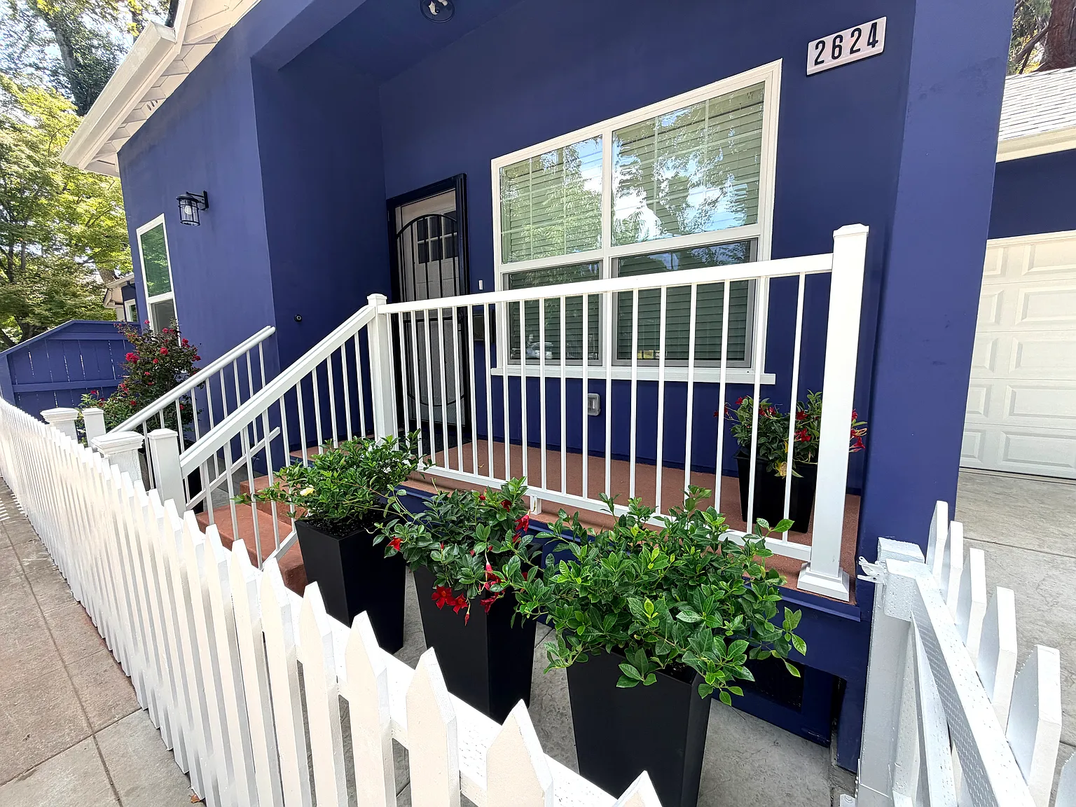2 bed, 739 sqft, $2,595 — Photo 2