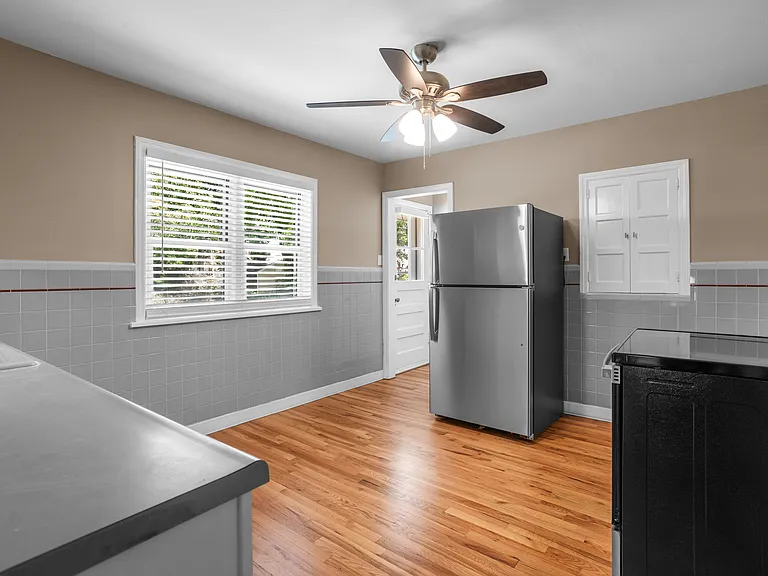 10335 Saint Henry Ln — Photo 5