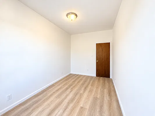 Bedroom, photo 7