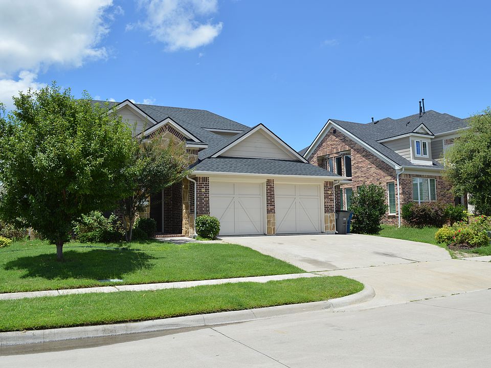 1st image of 127 Iris Dr