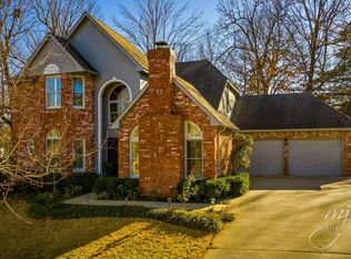 2363 E Victoria Ln, Fayetteville, AR 72701