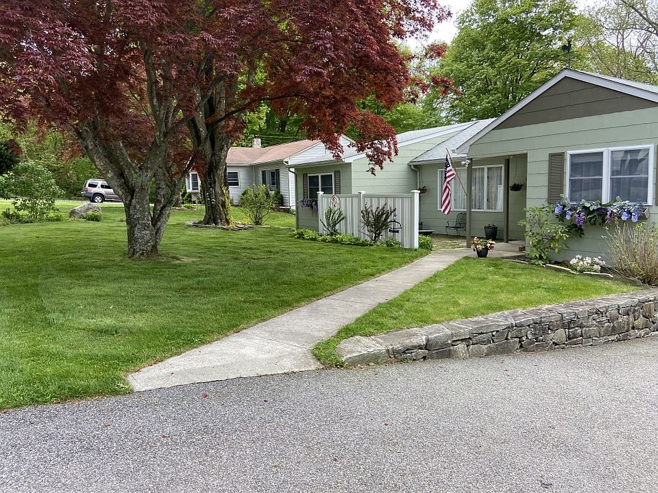 1st image of 32 Helena Ave