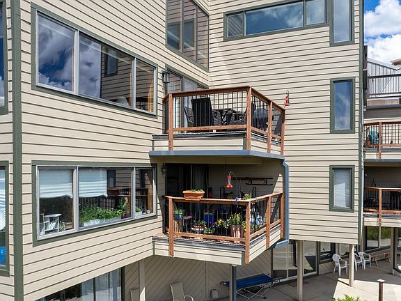 5th image of 628 Cranmer Ave #111A