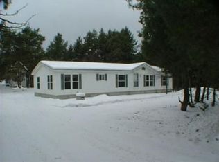 6836 Quarterline Rd, Kewadin, MI 49648