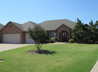 4613 Lovell Ln, Enid, OK 73703