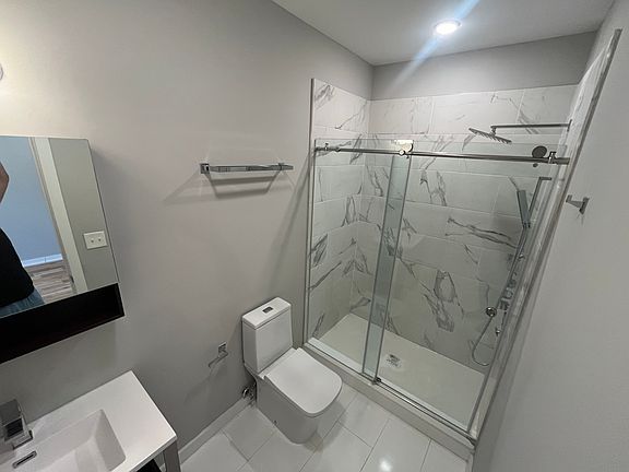 5th image of 1710 N Marshall St #B