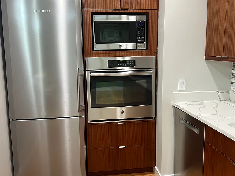 438 N Center St #404 — Photo 5