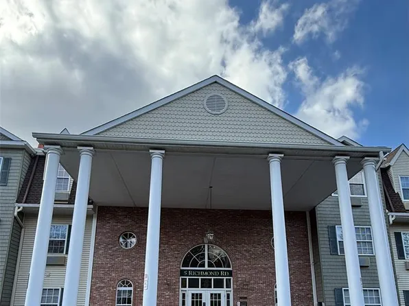 5301 Richmond Rd, West Milford, NJ 07480