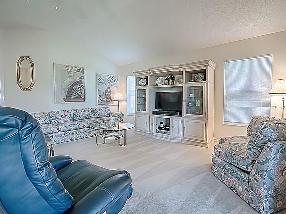 4th image of 17226 SE 85th Willowick Cir