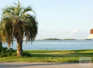 1631 Copra St, Tiki Island, TX 77554
