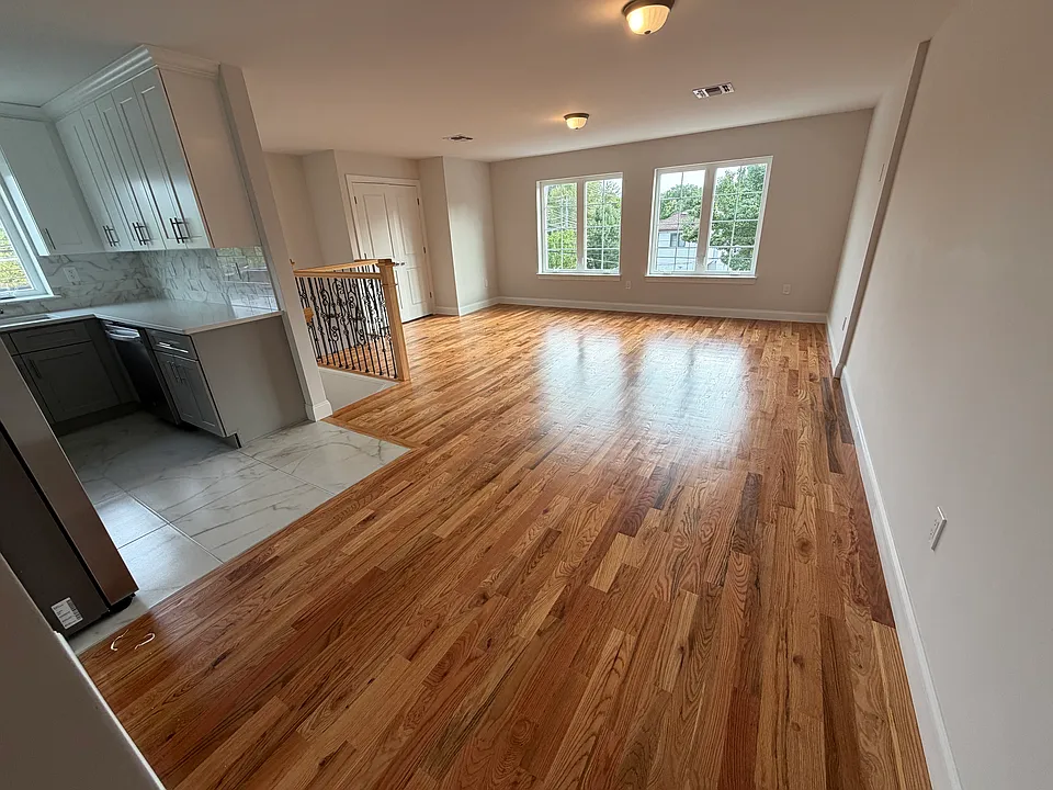 492 Doane Ave #2
