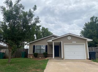 12404 SW 15th Ter, Yukon, OK 73099