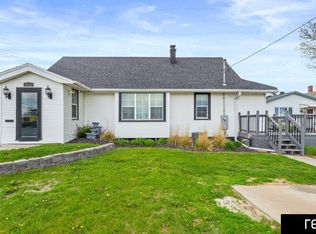 2715 F St, Omaha, NE 68107