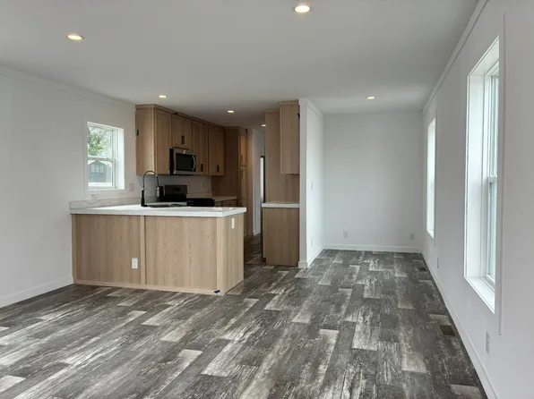 1013 Roughlock Ln, Spearfish, SD 57783