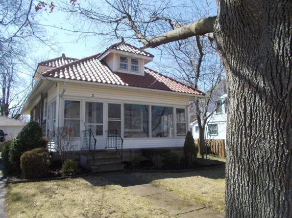 5 Ward Ave, Livonia, NY 14487