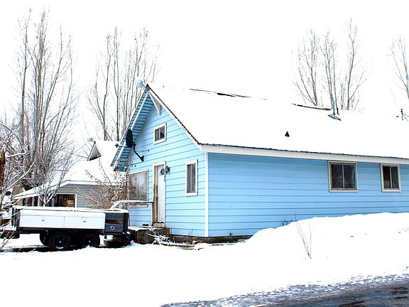 3rd image of 525 Ash St