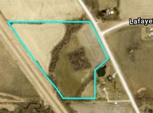 N Center Point Rd, Center Pt, IA 52213