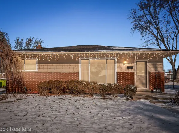 1303 Darlene Ave, Madison Heights, MI 48071