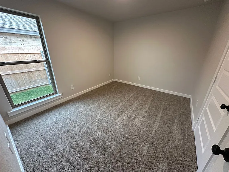 10403 Ruse St — Photo 18