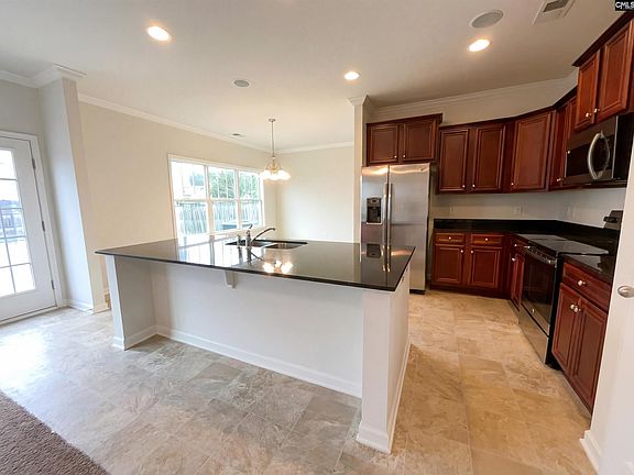 2nd image of 2077 Bankwell Rd