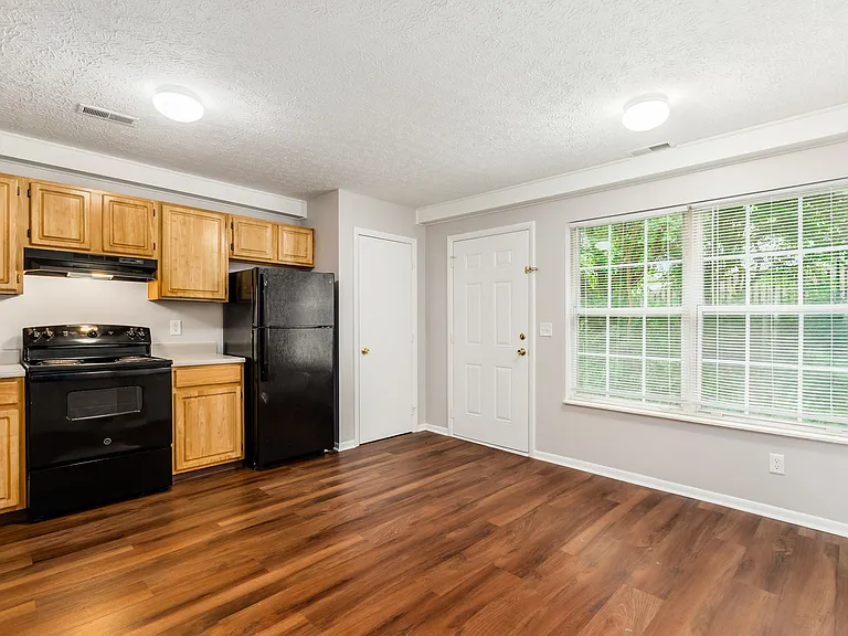 1531 Whispering Willow Ln — Photo 15