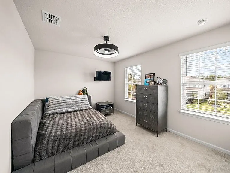 181 Tower Ct — Photo 27