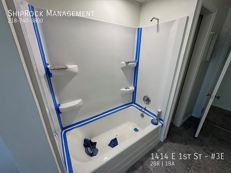 1414 E 1st St #3E — Photo 10