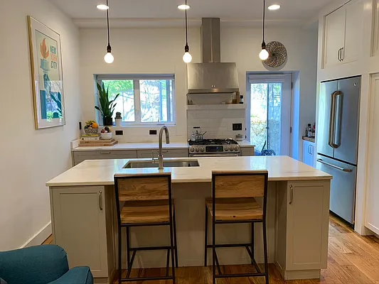 Rented by Brownstone Property Group | media 30