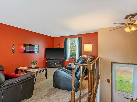 3rd image of 8448 Chinkapin Cir