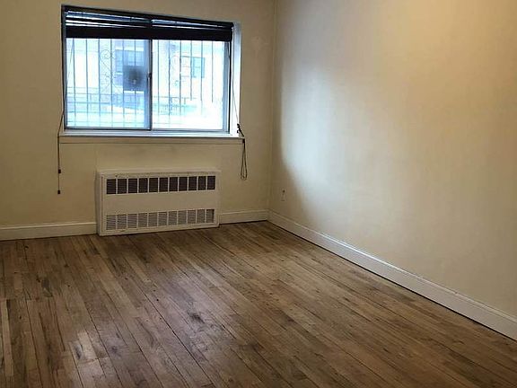 3rd image of 2630 29th St