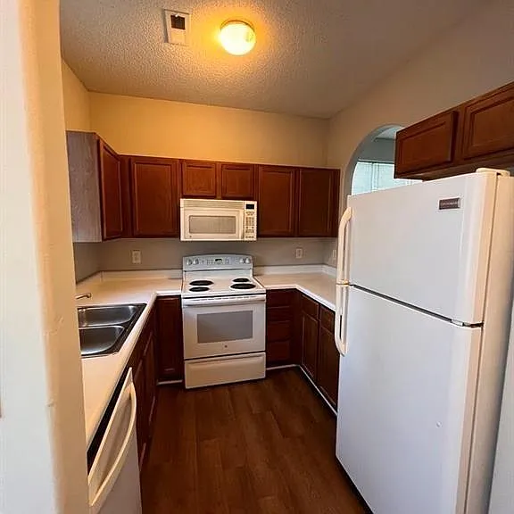 428 Goldstaff Ln — Photo 15