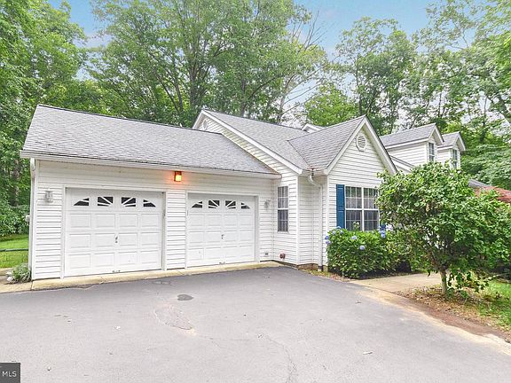 2nd image of 38180 Etna Ct
