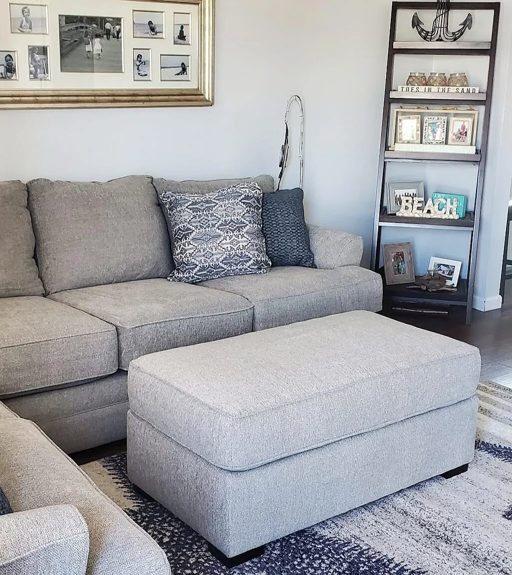 3 bed, 1.5 bath, 1200 sqft, $2,400 — Photo 2