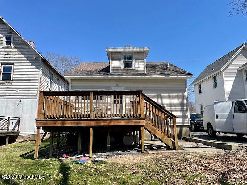 4th image of 616-618 Kenwood Avenue