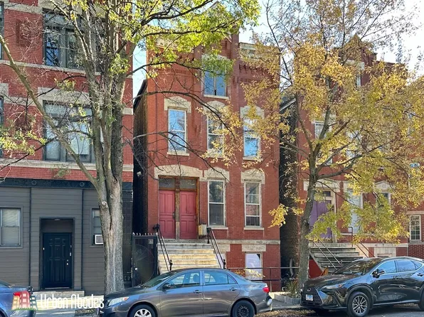 1435 N Bosworth Ave #1R, Chicago, IL 60642