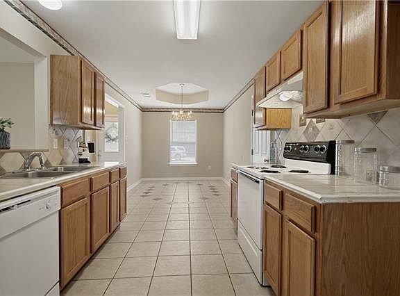 5th image of 370 Lenwood Dr